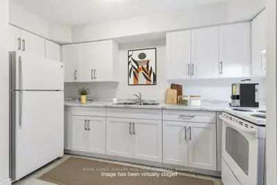 82 Delaware Avenue 416, Chatham-kent, On N7l 4w6