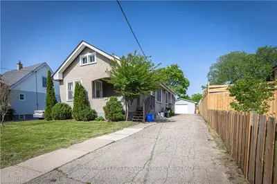 112 BRAMPTON Road, London East, ON N5Y 2C6