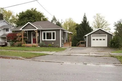 168 Mckeand Street, Ingersoll, On N5c 3h9