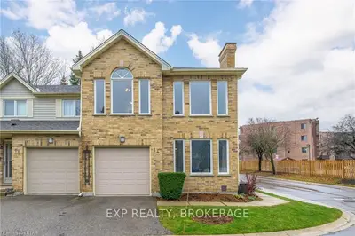10 Rossmore Court 14, London South, On N6c 6a3