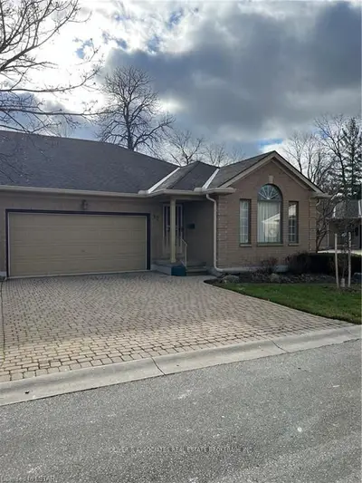 617 WHARNCLIFFE Road S 17, London South, ON N6J 2N7