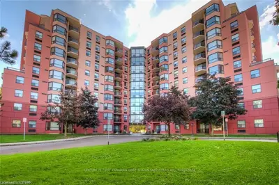 600 Talbot Street 806, London East, On N6a 5l9