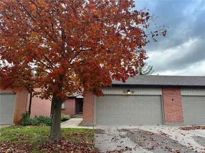 55 Fiddlers Green Road 2, London North, On N6h 4t8