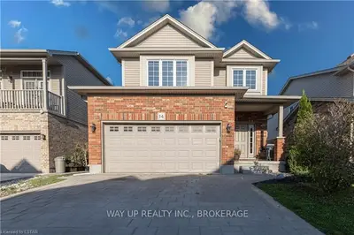 400 Skyline Avenue 14, London North, On N5x 0b3