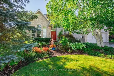1125 Aintree Road, London North, On N6h 5p9