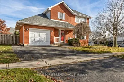 322 Lansdowne Avenue, Woodstock, On N4t 1m8
