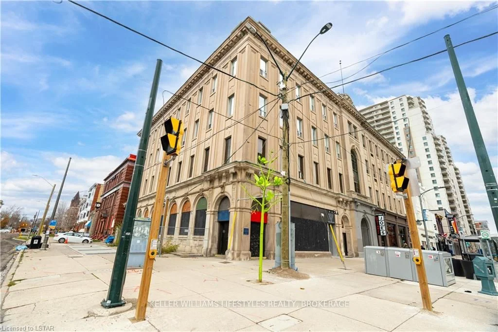 272 Dundas Street 402, London East, On N6b 1t6