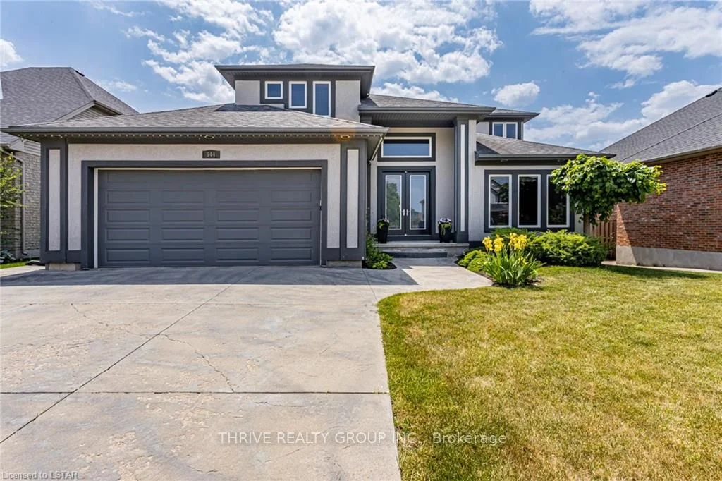 944 Collins Drive, London South, On N6k 4x6