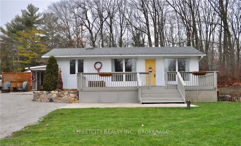 10156 Lakeshore Road, R.r.#2 Road, Lambton Shores, On N0m 1t0