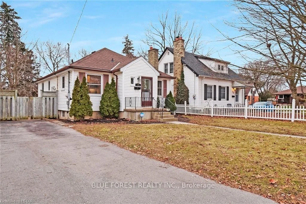75 Montague Place, London East, On N5w 2k5