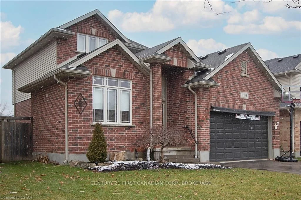 1656 Blackmaple Crescent, London East, On N5y 6l6