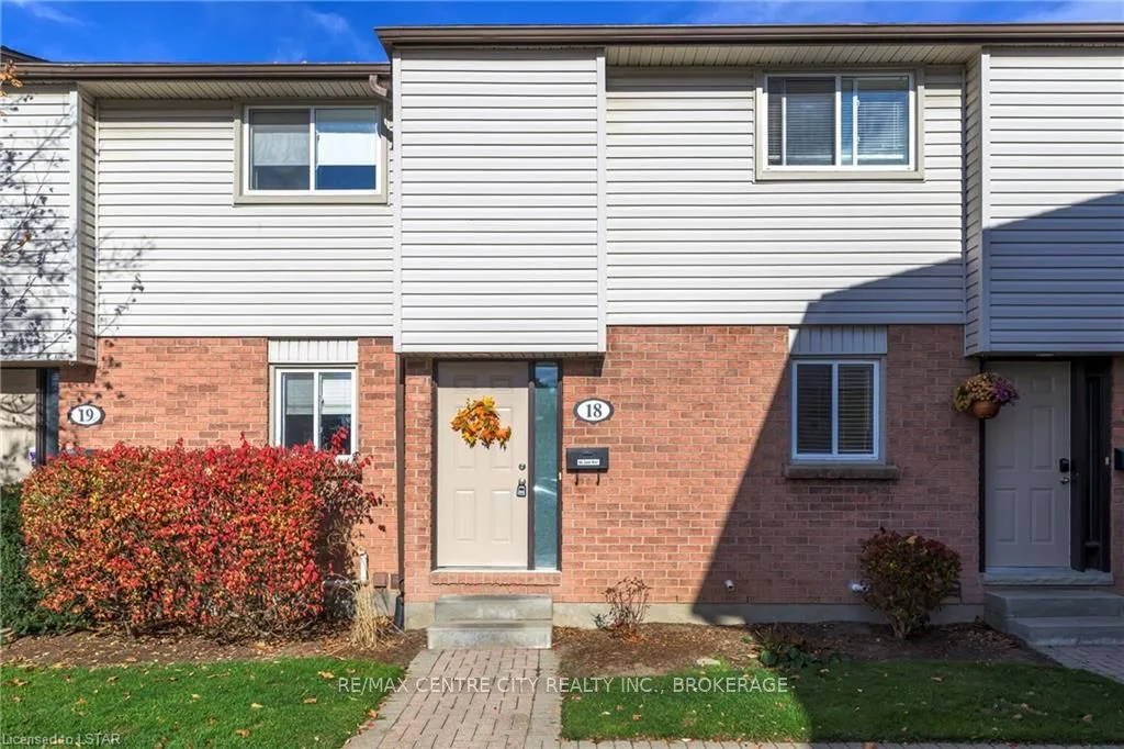 215 Commissioners Road 18, London South, On N6j 1x9