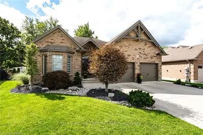 374 MACDONALD Street, Strathroy-Caradoc, ON N7G 0B1