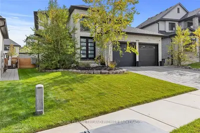 1016 Riverbend Road, London South, ON N6K 4Z3