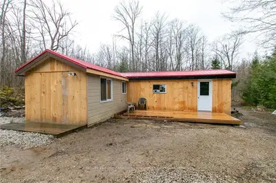 #Bunkie 2096 BRUCE ROAD 9, Northern Bruce Peninsula, ON, N0H 1W0