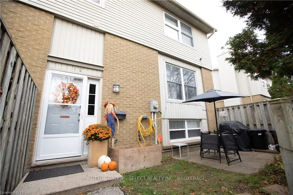 760 BERKSHIRE Drive 12, London South, ON N6J 4A5