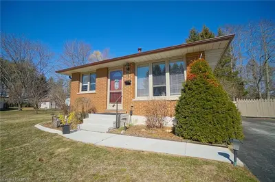 1 ALLAN Court, Dutton/Dunwich, ON N0L 1J0