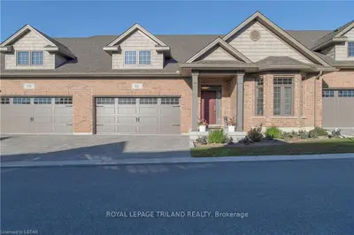 1800 SUMAC Way 11, London South, ON N6K 0G1