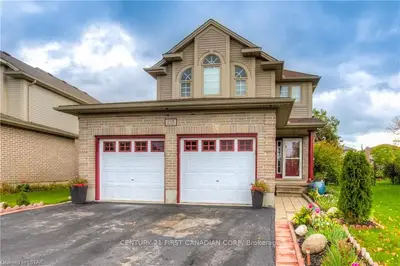778 QUEENSBOROUGH Crescent, London North, ON N6G 5K2