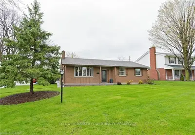 752 HEADLEY Drive, London North, ON N6H 3V8