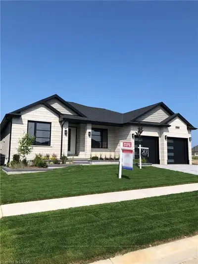 6725 CROWN GRANT Road, London South, ON N6G 5G7