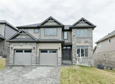 1025 TRAILSWAY Avenue, London South, ON N6K 0J2