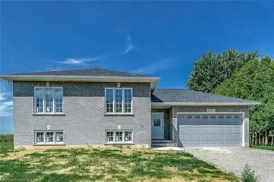 641 MAIN Street, Chatham-Kent, ON N0P 1C0