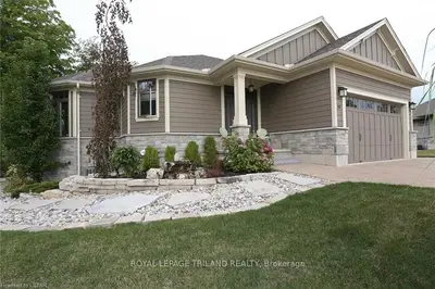 43 ERIN Place, Lambton Shores, ON N0M 1T0