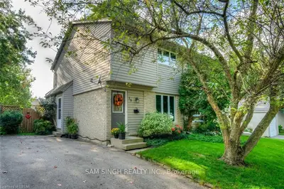 15 RANCHWOOD Crescent, London North, ON N6G 3A2