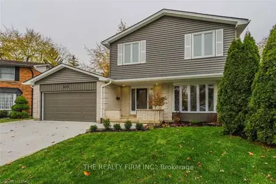 833 FARNHAM Grove, London South, ON N6K 1S7