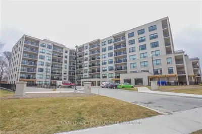 1200 COMMISSIONERS Road W 315, London South, ON N6K 0J7