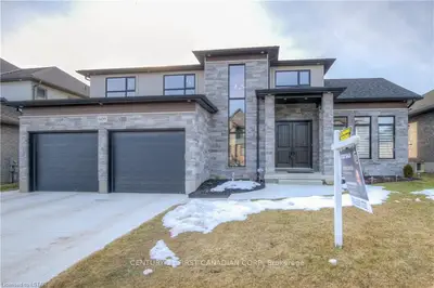 6699 Crown Grant Road, London South, ON N6P 0G3