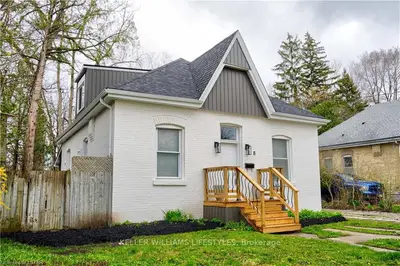 8 ORCHARD Street, London South, ON N6J 2R3