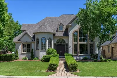 683 WHITEHAVEN Crescent, London North, ON N6G 4V6