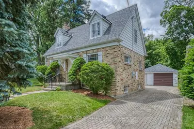 1059 Waterloo Street, London East, ON N6A 3X9