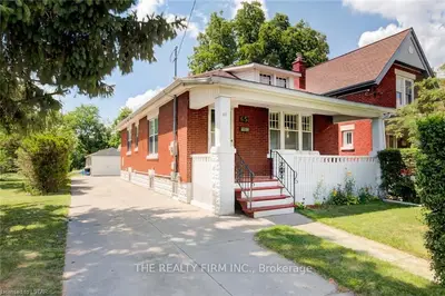 65 HYLA Street, London East, ON N5Z 2L1