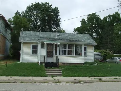 73 Alma Street, Ingersoll, On N5c 1n3
