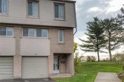 1218 LIMBERLOST Road, London North, ON N5G 3A5