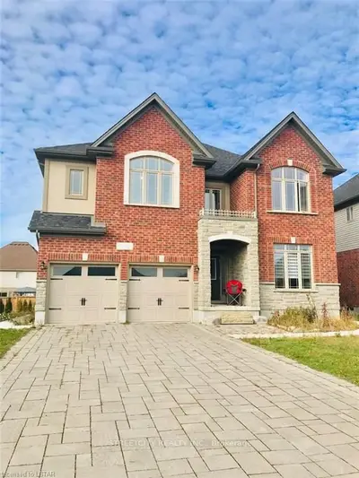 168 BRADWELL Court, London North, ON N6G 0P2