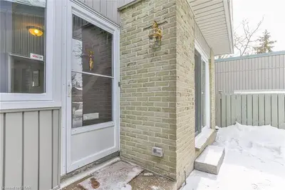 663 Woodcrest Boulevard, London South, ON N6K 1P8