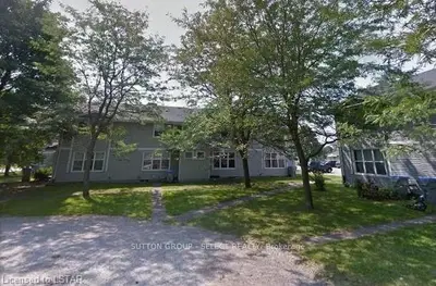 13 ST CHARLES Street, Huron East, ON N0L 1L0
