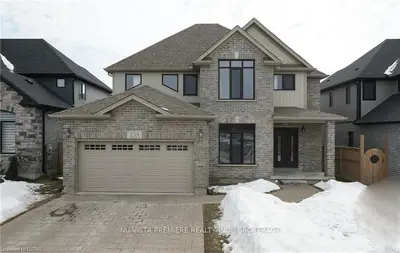 739 SUPERIOR Drive, London North, ON N5X 0M1