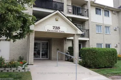 735 DEVERON Crescent 205, London South, ON N5Z 4X8