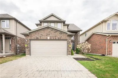 2237 Buroak Drive, London North, ON N6G 0L3