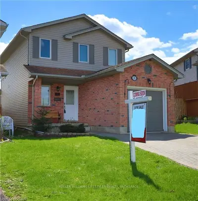 31 PHAIR Crescent, London South, ON N5Z 5B5