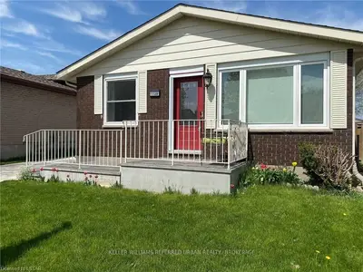 1138 GATEWOOD Road, London East, ON N5Y 4Z5