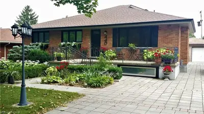 440 RIDGEWOOD Crescent, London South, ON N6J 3H5
