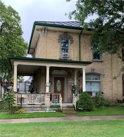 116 FRONT Street, Strathroy-Caradoc, ON N7G 1X8