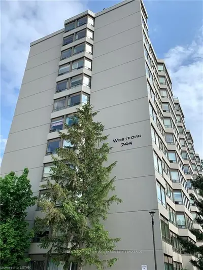 744 WONDERLAND Road S 703, London South, ON N6K 4K3
