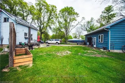 8517 LAKESHORE Road, Lambton Shores, ON N0M 2N0